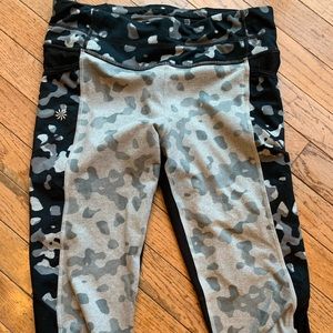 Athleta Leopard Print Be Free capri leggings